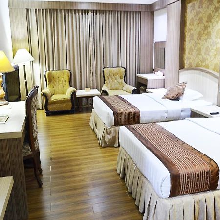 Formosa Hotel Batam Exterior photo