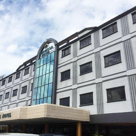 Formosa Hotel Batam Exterior photo