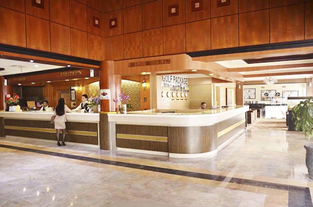 Formosa Hotel Batam Exterior photo