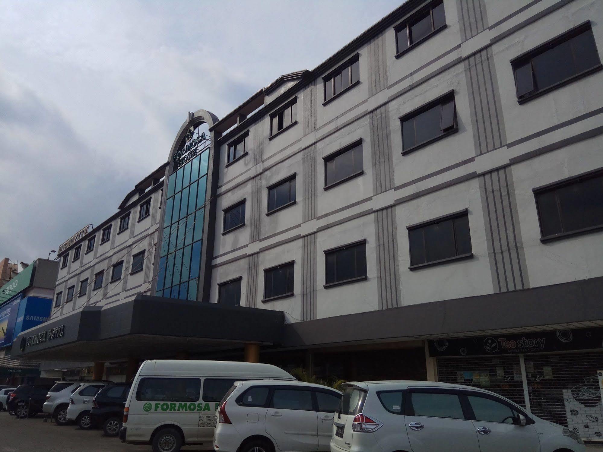 Formosa Hotel Batam Exterior photo